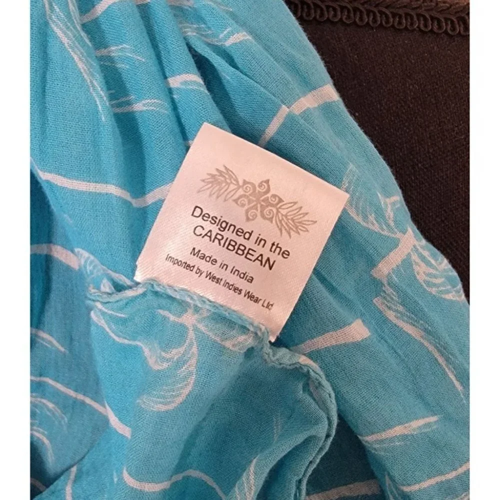 LIGHT Sky Blue and White Caribbean Palm Tree Lightweight 100% Cotton‎ Scarf